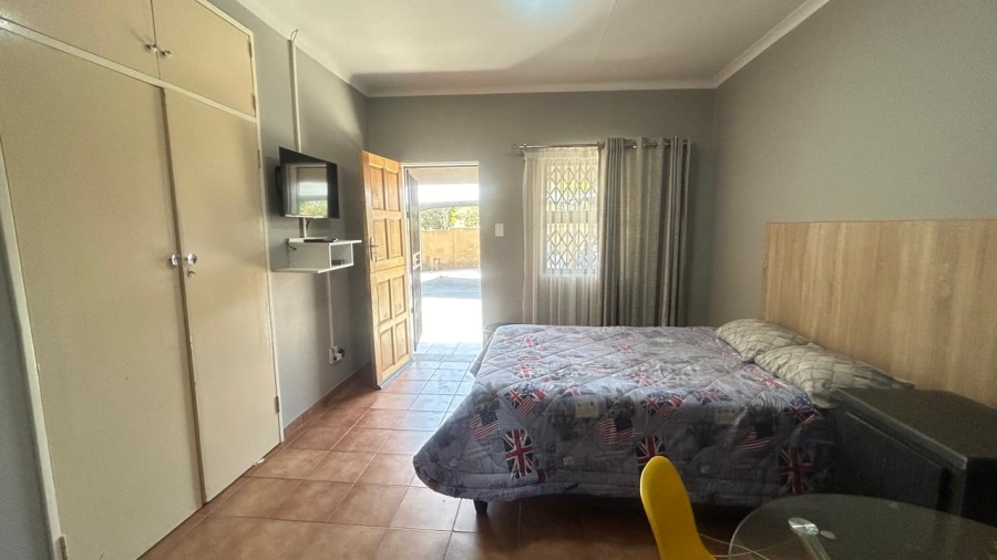 6 Bedroom Property for Sale in Protea Park North West